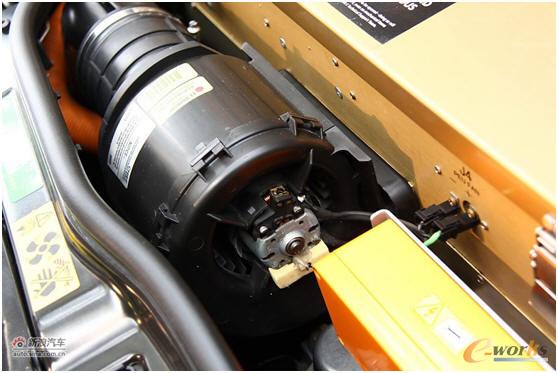 늄���܇늄әC