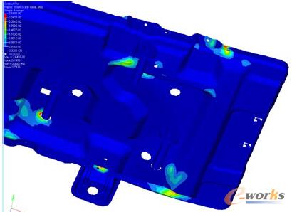 圖4 角跌落過程中底盤變形