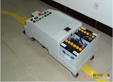 �Ŏ���(d��o)����AGV